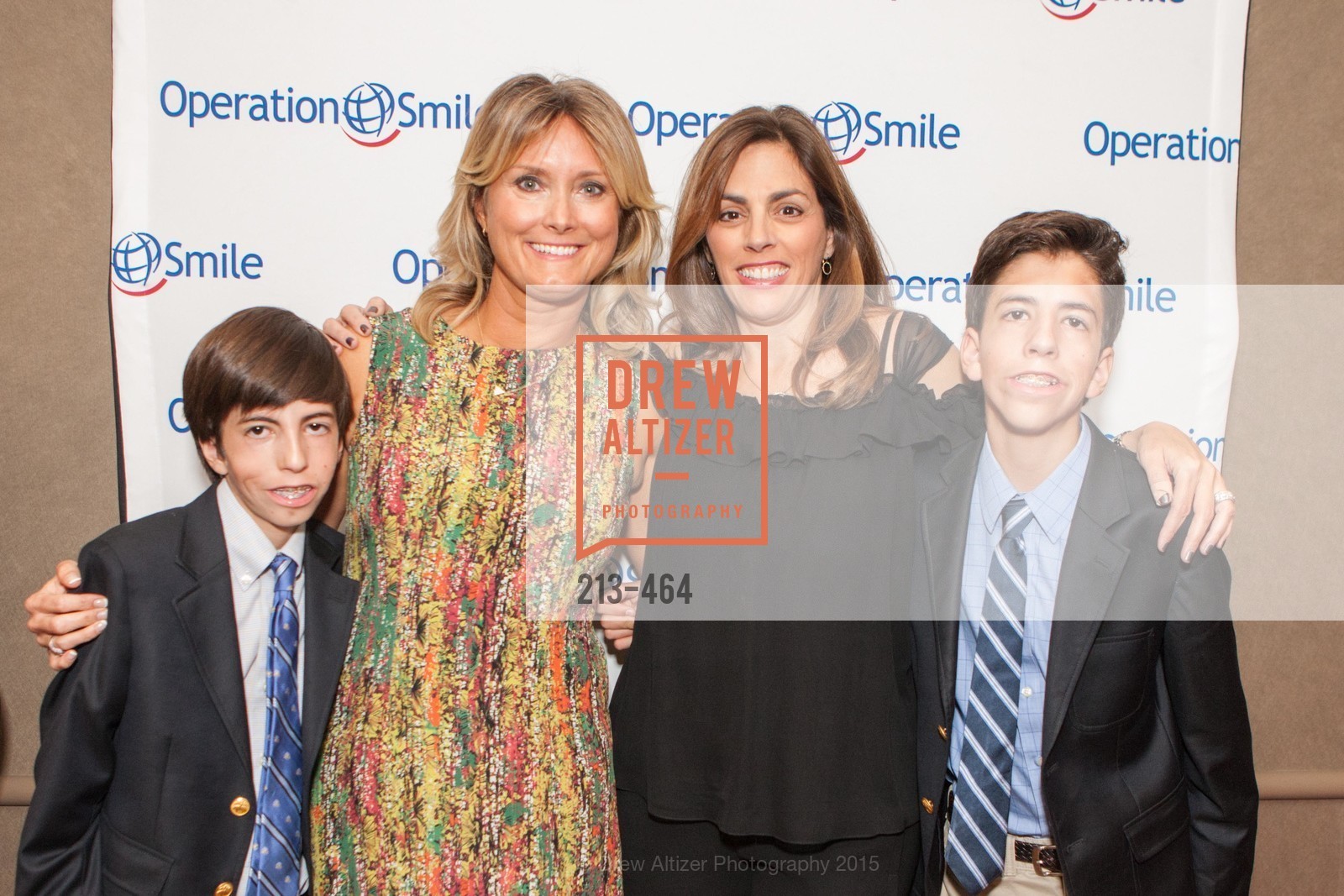 Griffin Lori, Jan Racey, Lisa Lori, Luke Lori, Operation Smile Presents THE SAN FRANCISCO 2015 SMILE GALA, InterContinental Hotel. InterContinental Hotel, November 7th, 2015, Photo #213-464 Griffin Lori, Jan Racey, Lisa Lori, Luke Lori, Photo #213-464