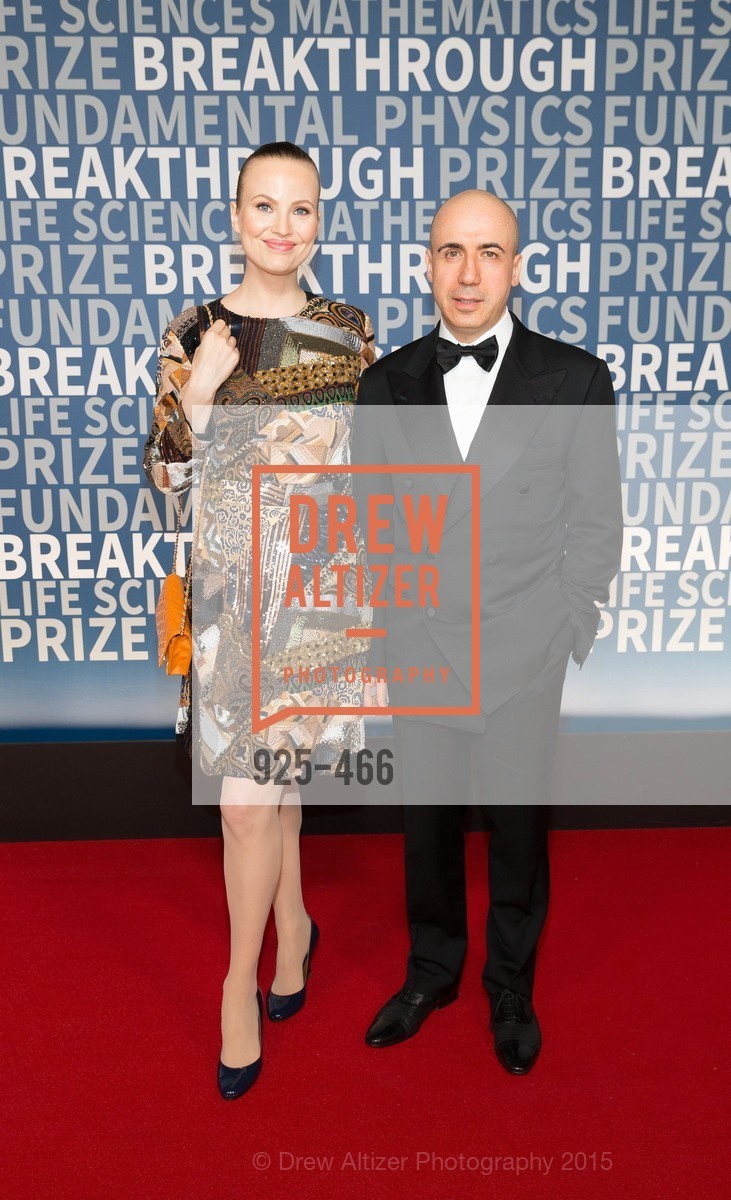Julia Milner, Yuri Milner, THE BREAKTHROUGH PRIZE Hosted By Seth MacFarlane, Ames Research Center. Ames Research Center, . Naval Air Station, Moffett Field, November 8th, 2015, Photo #925-466 Julia Milner, Yuri Milner, Photo #925-466