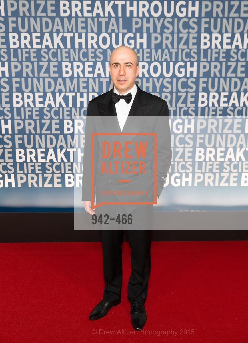 Yuri Milner, THE BREAKTHROUGH PRIZE Hosted By Seth MacFarlane, Ames Research Center. Naval Air Station, Moffett Field, November 8th, 2015,Drew Altizer, Drew Altizer Photography, full-service event agency, private events, San Francisco photographer, photographer California