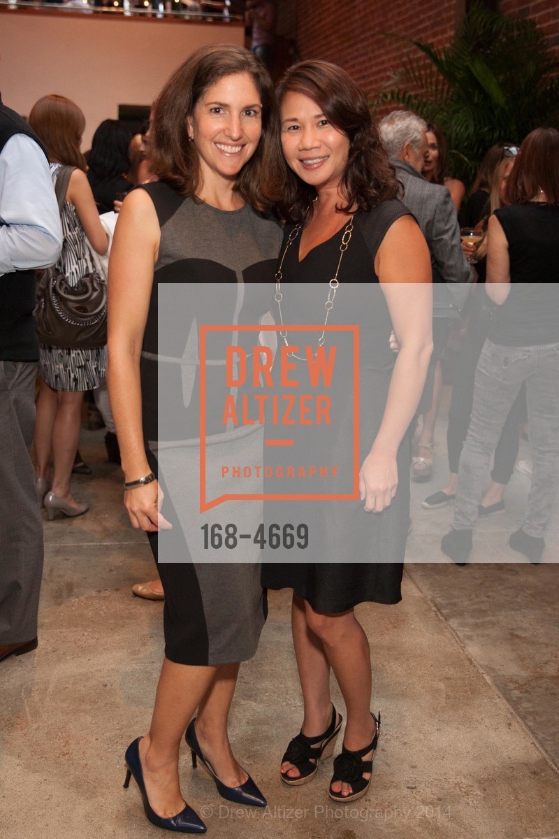 Sarah MacIntyre, Elaine Lin, NATOMA CABANA Opening Night, US, July 16th, 2014, Photo #168-4669 Sarah MacIntyre, Elaine Lin, Photo #168-4669