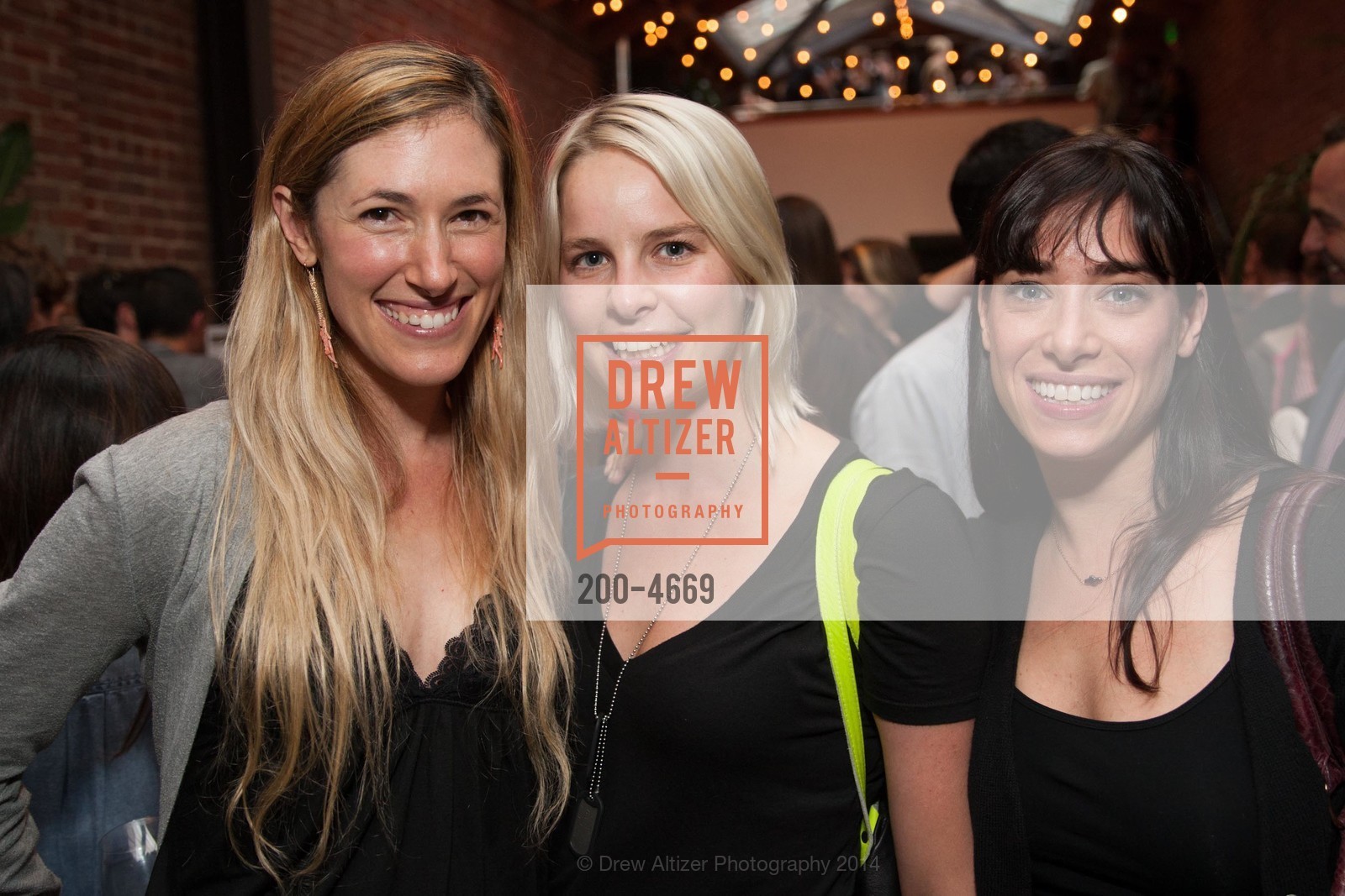 Mara Passetti, Amy Stigler, Elise Beaty, NATOMA CABANA Opening Night, US, July 16th, 2014, Photo #200-4669 Mara Passetti, Amy Stigler, Elise Beaty, Photo #200-4669