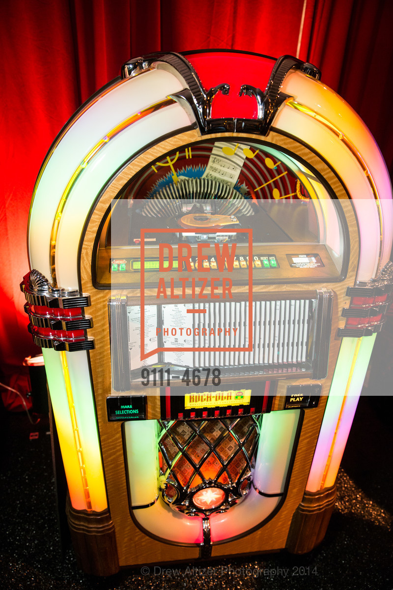 Atmosphere, SUPERBALL Benefiting 49ers Foundation, US, September 26th, 2014, Photo #9111-4678 Atmosphere, Photo #9111-4678