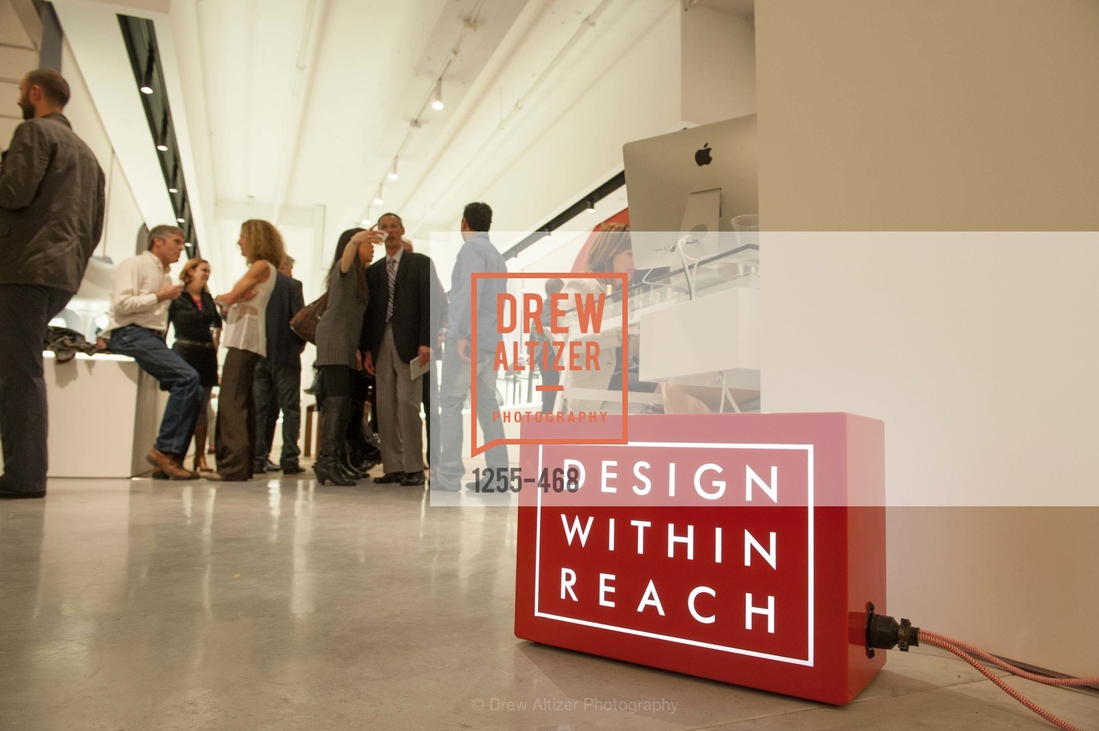 Atmosphere, DESIGN WITHIN REACH Studio Opening, US. US, January 21st, 2014,Drew Altizer, Drew Altizer Photography, full-service agency, private events, San Francisco photographer, photographer california