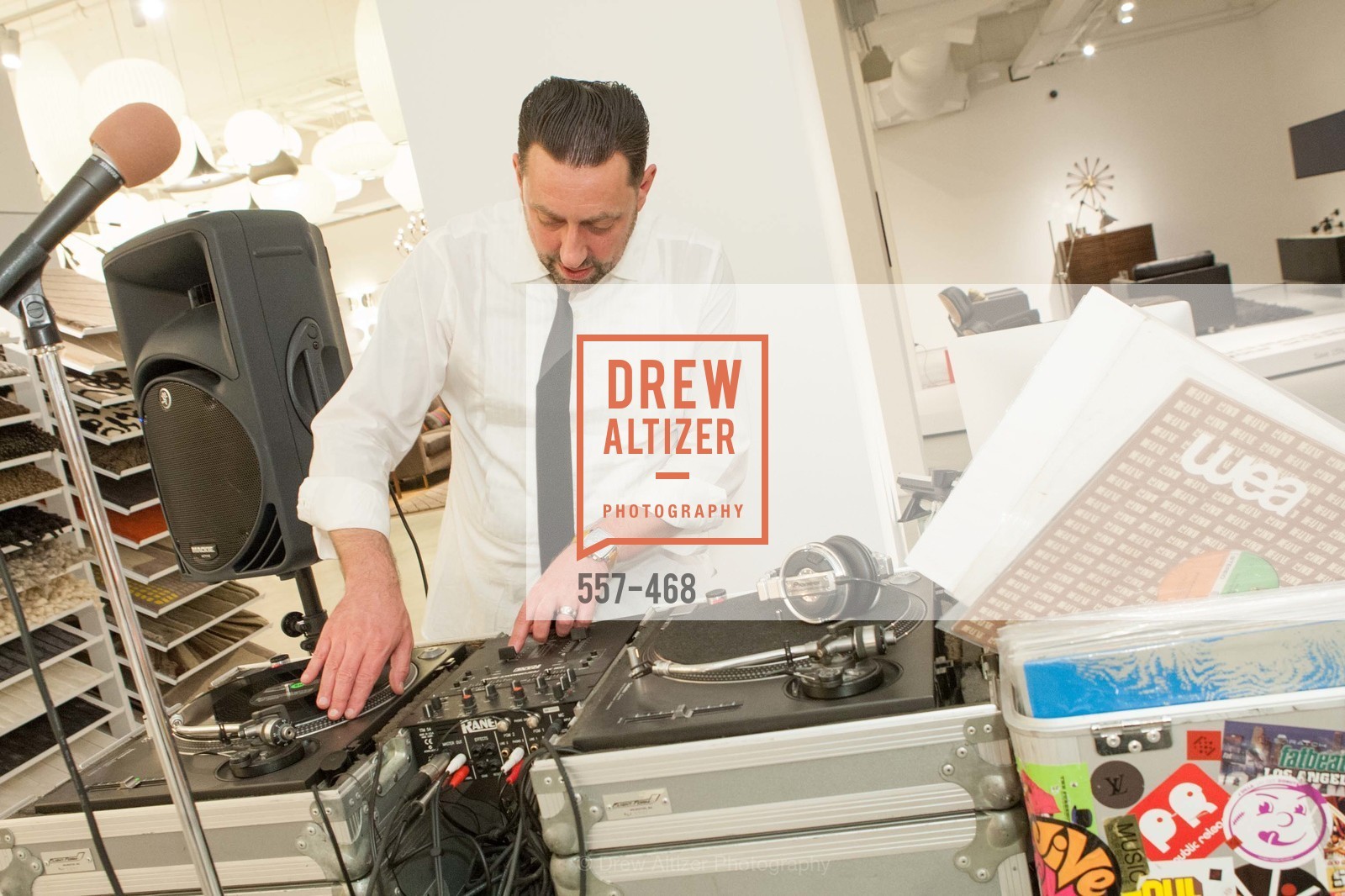 DJ Shane Hunt, DESIGN WITHIN REACH Studio Opening, US. US, January 21st, 2014,Drew Altizer, Drew Altizer Photography, full-service agency, private events, San Francisco photographer, photographer california