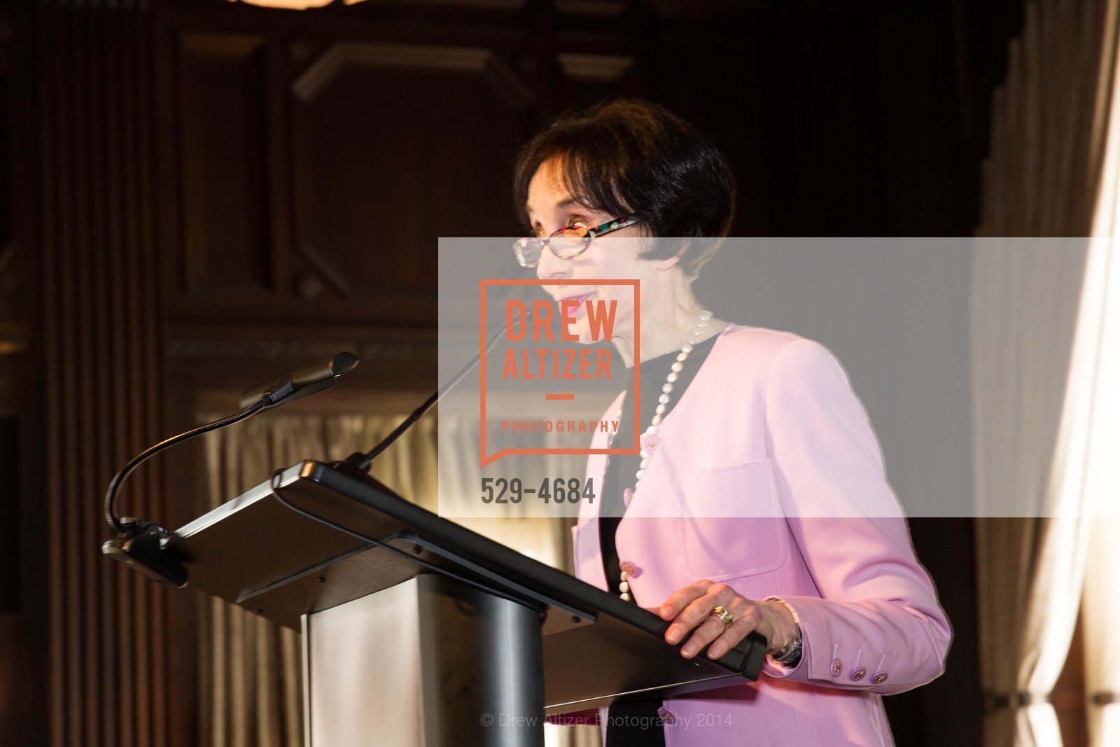 Merle Zellerbach, THE JUNIOR LEAGUE OF SAN FRANCISCO Presents Women at the Center Honors, US, May 8th, 2014, Photo #529-4684 Merle Zellerbach, Photo #529-4684