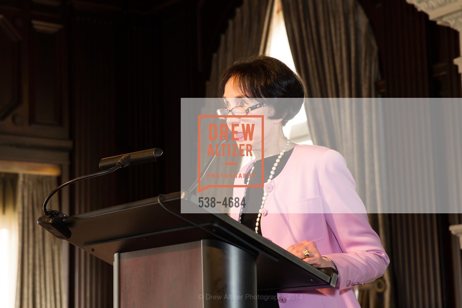 Merle Zellerbach, THE JUNIOR LEAGUE OF SAN FRANCISCO Presents Women at the Center Honors, US, May 8th, 2014, Photo #538-4684 Merle Zellerbach, Photo #538-4684