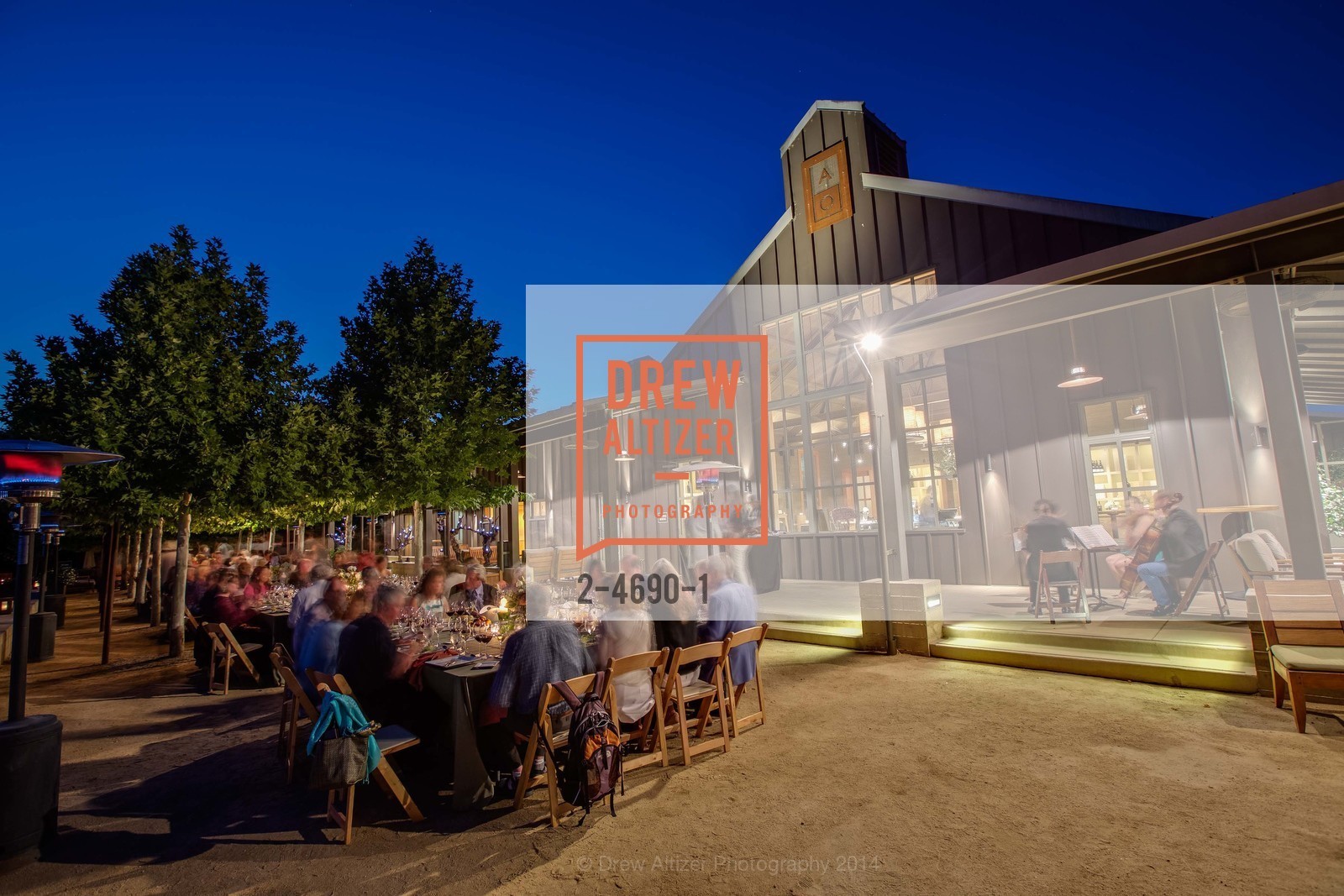 Atmosphere, FESTIVAL DEL SOLE Patrons Dinner at ALPHA OMEGA, US, July 17th, 2014, Photo #2-4690-1 Atmosphere, Photo #2-4690-1