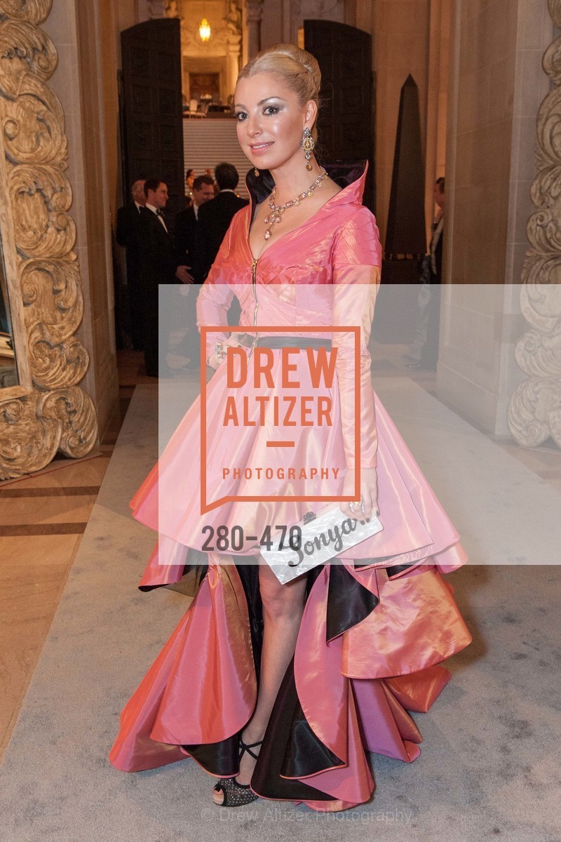 Sonya Molodetskaya, SAN FRANCISCO BALLET Opening Night Gala: PHENOMENAL - Arrivals, US. SF City Hall, January 22nd, 2014
