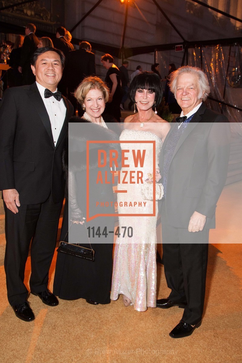 Darryl Woo, Celeste Woo, Marilyn Cabak, Michael Cabak, SAN FRANCISCO BALLET Opening Night Gala: PHENOMENAL - Arrivals, US. SF City Hall, Photo #1144-470 Darryl Woo, Celeste Woo, Marilyn Cabak, Michael Cabak, Photo #1144-470