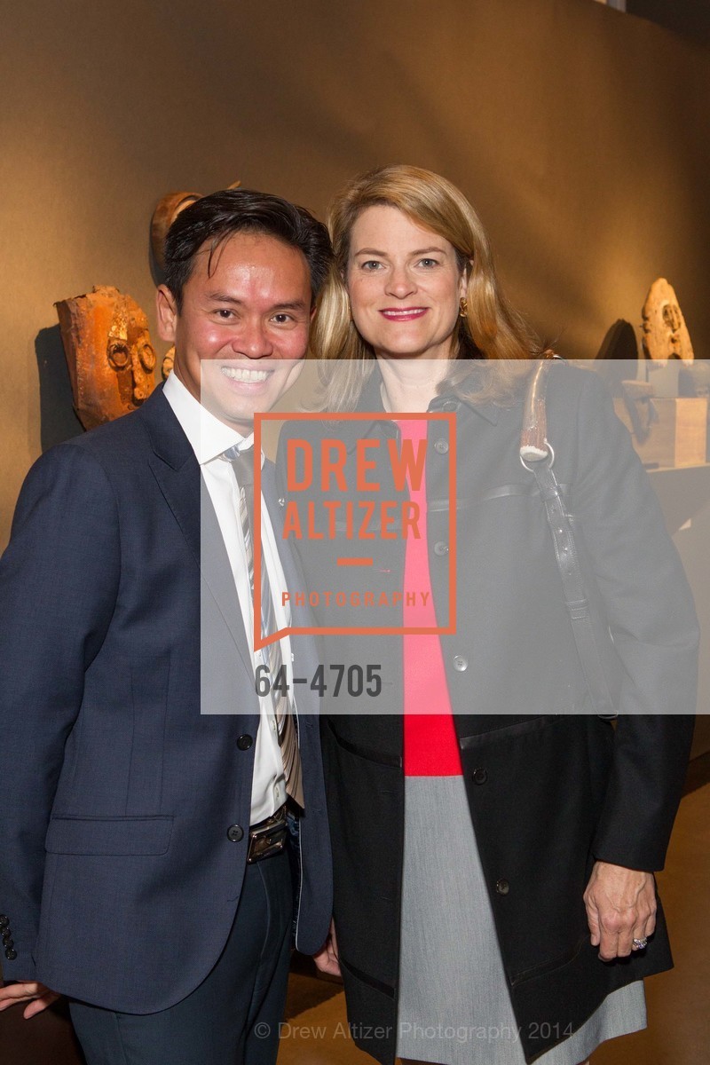 Jonathan Rachman, Amy Kelly, San Francisco Tribal & Textile Arts Show Opening Preview Gala, US, February 6th, 2014, Photo #64-4705 Jonathan Rachman, Amy Kelly, Photo #64-4705