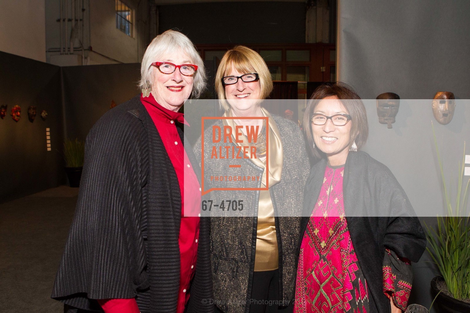Cathy Cavanaugh, Carole Henmi, San Francisco Tribal & Textile Arts Show Opening Preview Gala, US, February 6th, 2014, Photo #67-4705 Cathy Cavanaugh, Carole Henmi, Photo #67-4705