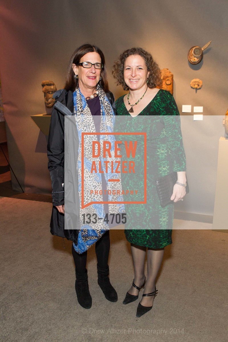 Ellanor Notides, Christina Hellmich, San Francisco Tribal & Textile Arts Show Opening Preview Gala, US, February 6th, 2014, Photo #133-4705 Ellanor Notides, Christina Hellmich, Photo #133-4705