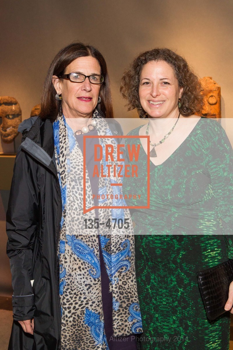 Ellanor Notides, Christina Hellmich, San Francisco Tribal & Textile Arts Show Opening Preview Gala, US, February 6th, 2014, Photo #135-4705 Ellanor Notides, Christina Hellmich, Photo #135-4705