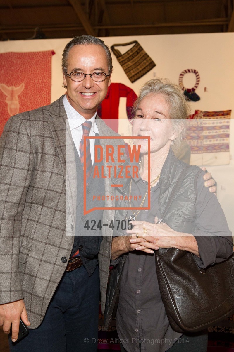 Douglas Durkin, Susie Buell, San Francisco Tribal & Textile Arts Show Opening Preview Gala, US, February 6th, 2014, Photo #424-4705 Douglas Durkin, Susie Buell, Photo #424-4705