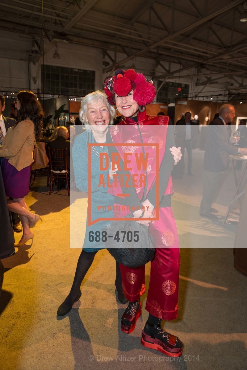 Roberta Ng, Tziporah Salamon, San Francisco Tribal & Textile Arts Show Opening Preview Gala, US, February 6th, 2014, Photo #688-4705 Roberta Ng, Tziporah Salamon, Photo #688-4705
