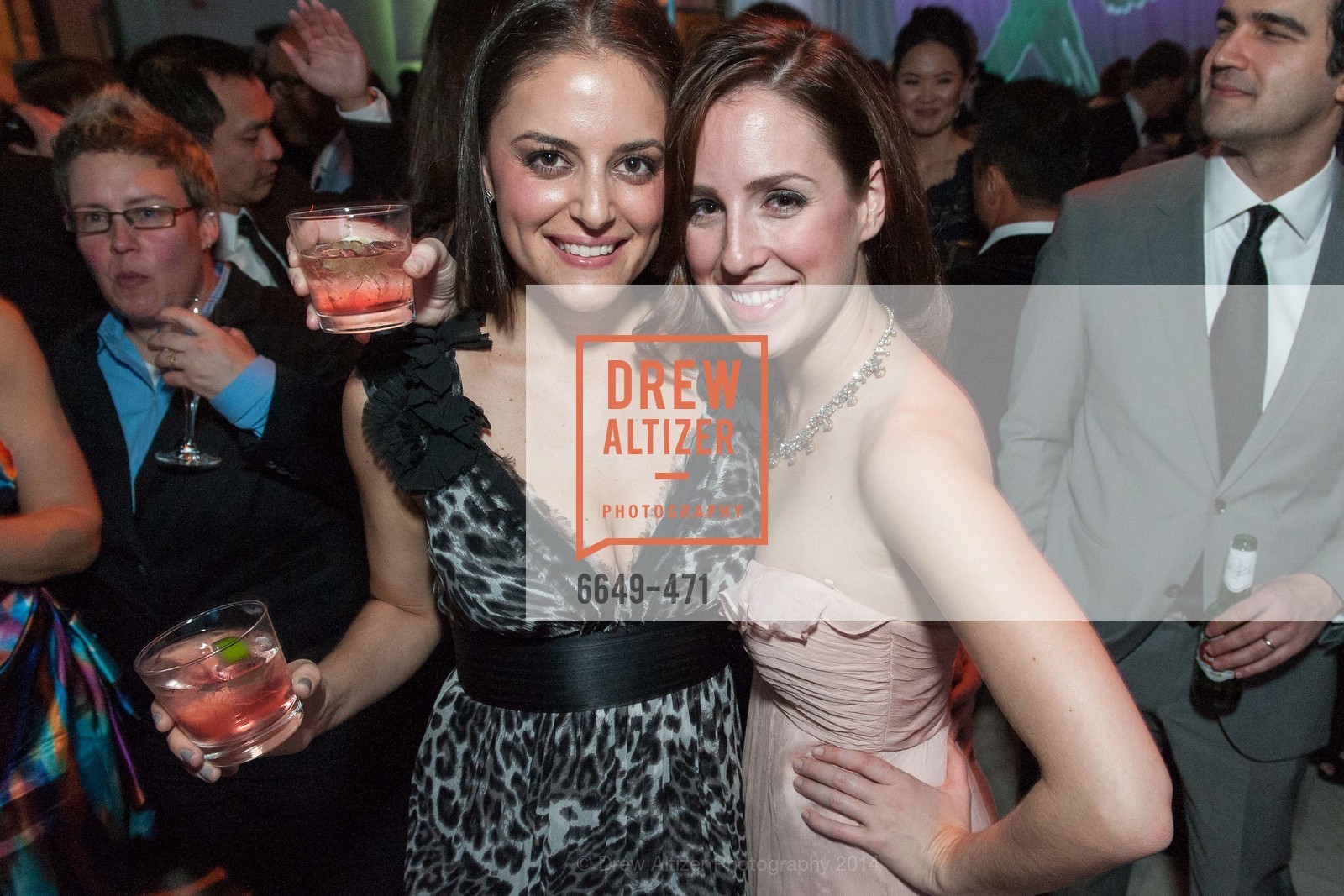 Adriana Thorne, Elise Everett, SAN FRANCISCO BALLET Opening Night Gala: PHENOMENAL - After Party, US. US, . War memorial opera house, January 22nd, 2014, Photo #6649-471 Adriana Thorne, Elise Everett, Photo #6649-471