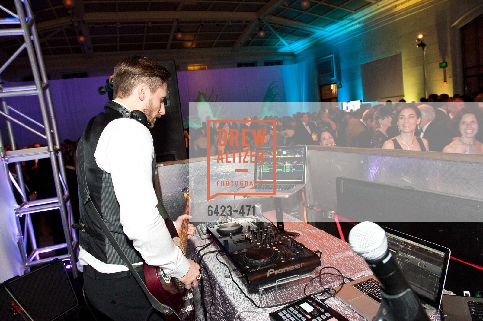 Performance, SAN FRANCISCO BALLET Opening Night Gala: PHENOMENAL - After Party, US. War memorial opera house, January 22nd, 2014,Drew Altizer, Drew Altizer Photography, full-service agency, private events, San Francisco photographer, photographer california