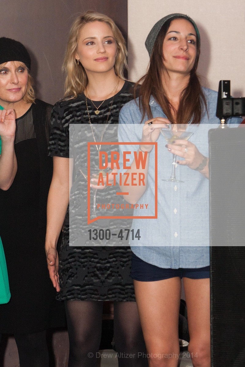 SYMMETRY LIVE: AlunaGeorge Performs at W HOTEL, US, April 17th, 2014, Photo #1300-4714 Photo #1300-4714