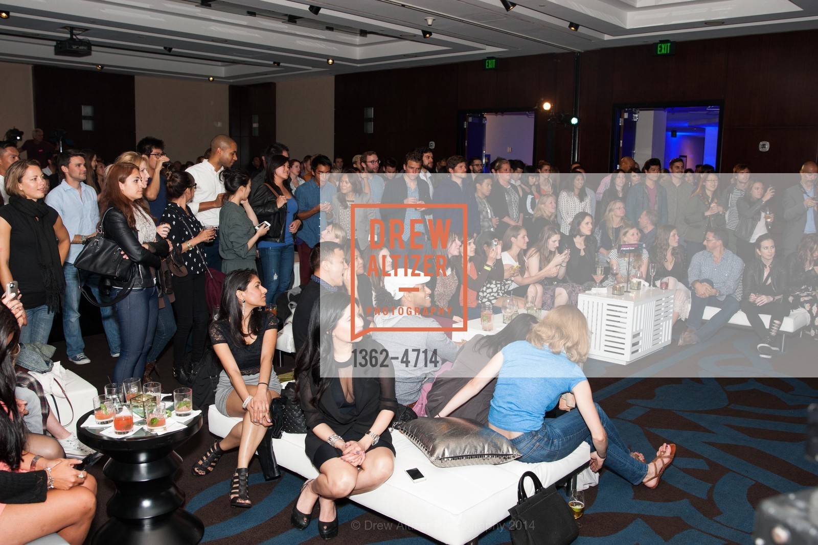 Atmosphere, SYMMETRY LIVE: AlunaGeorge Performs at W HOTEL, US, April 17th, 2014, Photo #1362-4714 Atmosphere, Photo #1362-4714