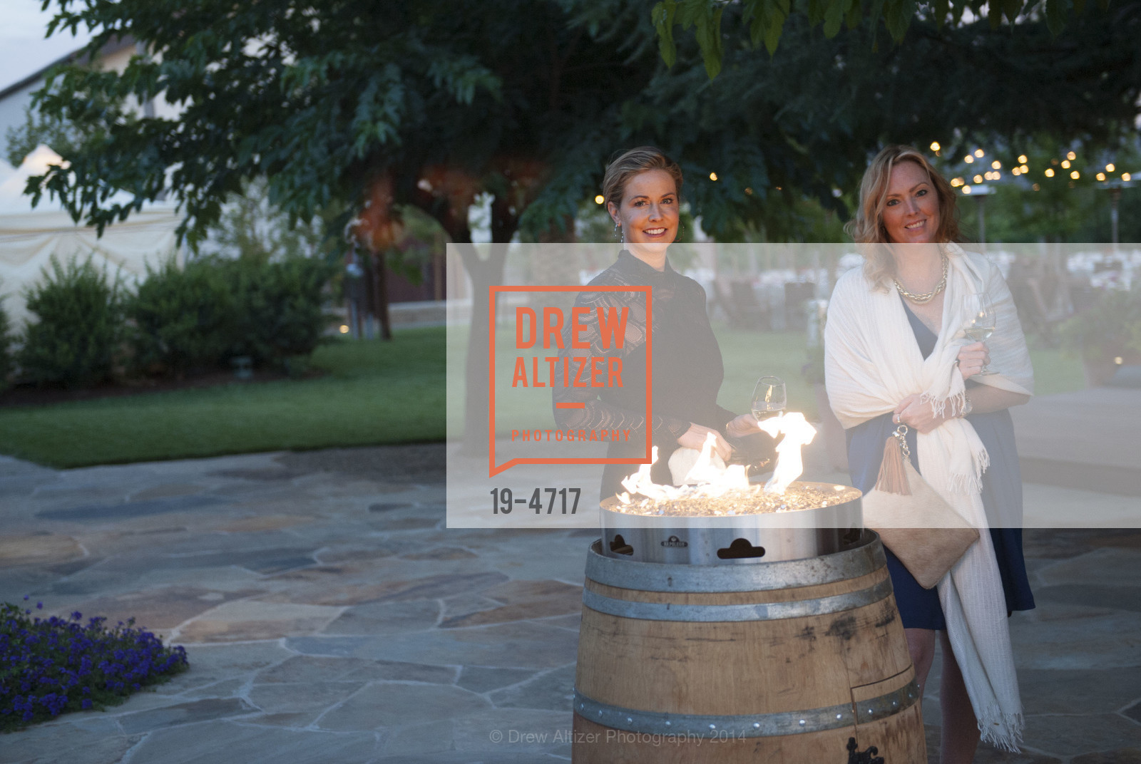 Maggie Oetgen, Jenny Sheahan, FESTIVAL DEL SOLE Dinner at GRGICH HILLS ESTATE, US, July 14th, 2014, Photo #19-4717 Maggie Oetgen, Jenny Sheahan, Photo #19-4717