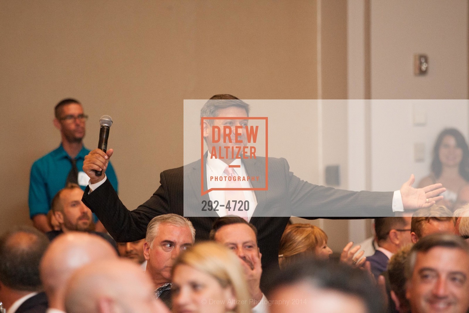Jose Cisneros, SHANTI'S 40th Anniversary Benefit: Compassion is Universal, US, October 19th, 2014, Photo #292-4720 Jose Cisneros, Photo #292-4720