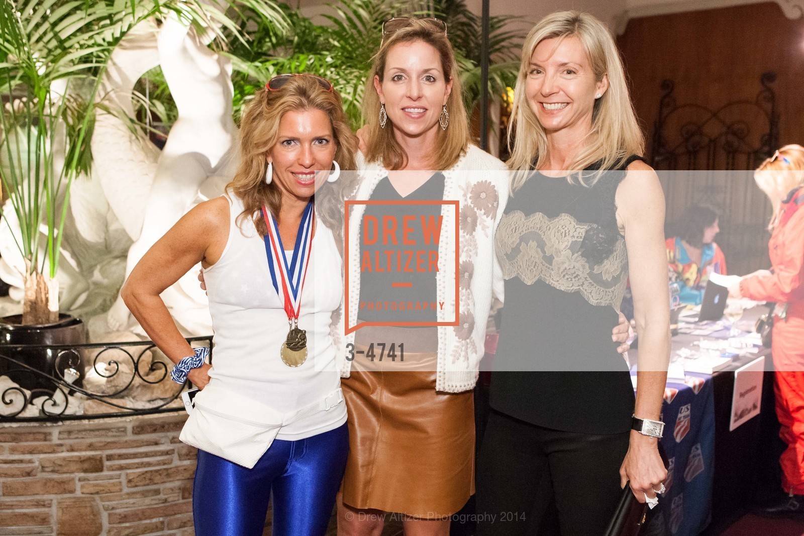 Christine Aylward, Charlotte Shropshire, Janet Barnes, US SKI AND SNOW BOARD TEAM FOUNDATION Presents San Francisco SNOW BALL 2014, US, October 19th, 2014, Photo #3-4741 Christine Aylward, Charlotte Shropshire, Janet Barnes, Photo #3-4741