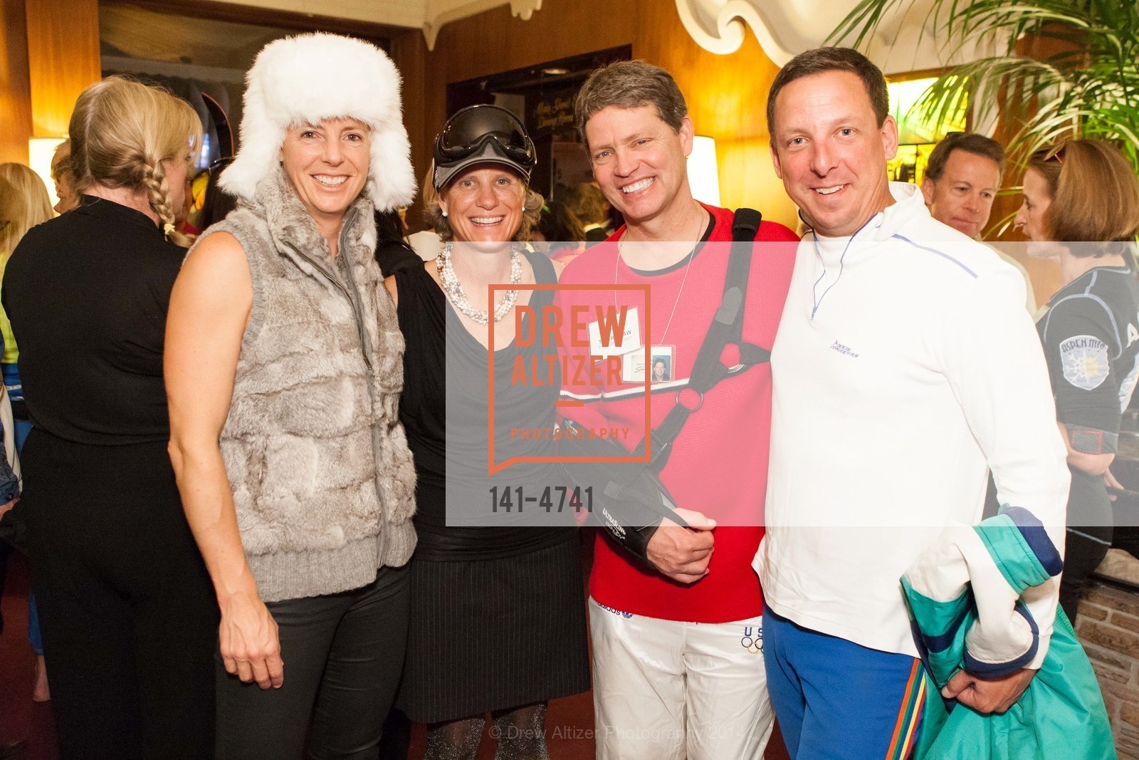 Lara Witter, Julie Glusker, Tiger Shaw, Clay Walker, US SKI AND SNOW BOARD TEAM FOUNDATION Presents San Francisco SNOW BALL 2014, US, October 19th, 2014, Photo #141-4741 Lara Witter, Julie Glusker, Tiger Shaw, Clay Walker, Photo #141-4741