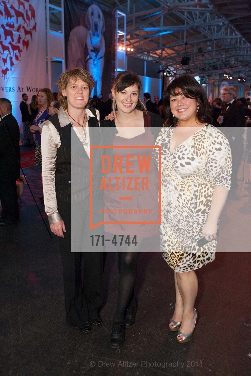 Kate Kuzminski, Alison Lang, Amanda Newkirk, 18th Annual Bark & Whine Ball, US, March 13th, 2014, Photo #171-4744 Kate Kuzminski, Alison Lang, Amanda Newkirk, Photo #171-4744