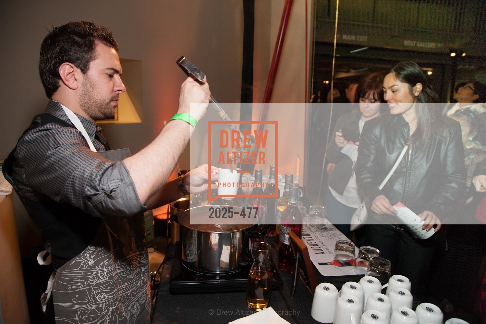 Atmosphere, THE EXPLORATORIUM LAB Presents 2014 Science of Cocktails, US. US, January 24th, 2014,Drew Altizer, Drew Altizer Photography, full-service agency, private events, San Francisco photographer, photographer california