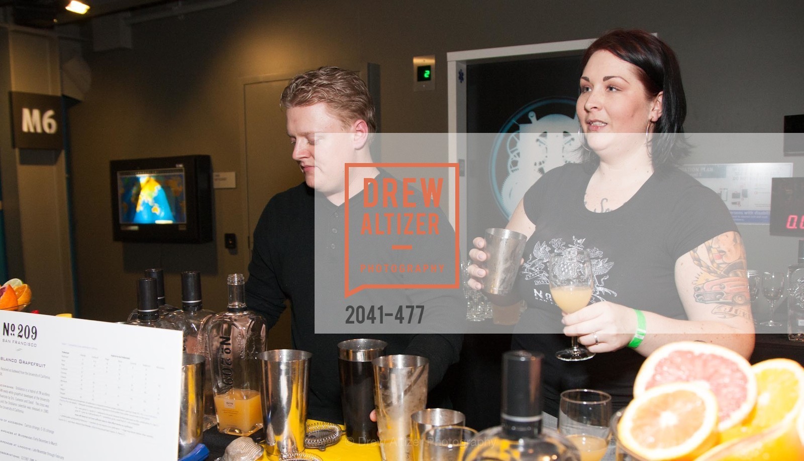 Atmosphere, THE EXPLORATORIUM LAB Presents 2014 Science of Cocktails, US. US, January 24th, 2014,Drew Altizer, Drew Altizer Photography, full-service agency, private events, San Francisco photographer, photographer california