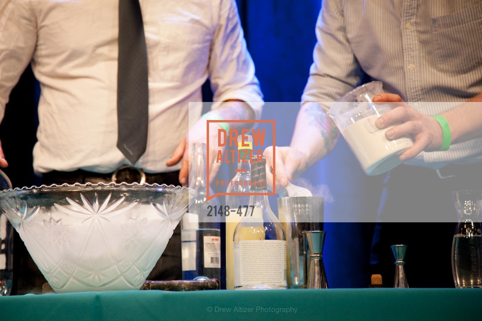 Atmosphere, THE EXPLORATORIUM LAB Presents 2014 Science of Cocktails, US. US, January 24th, 2014,Drew Altizer, Drew Altizer Photography, full-service agency, private events, San Francisco photographer, photographer california