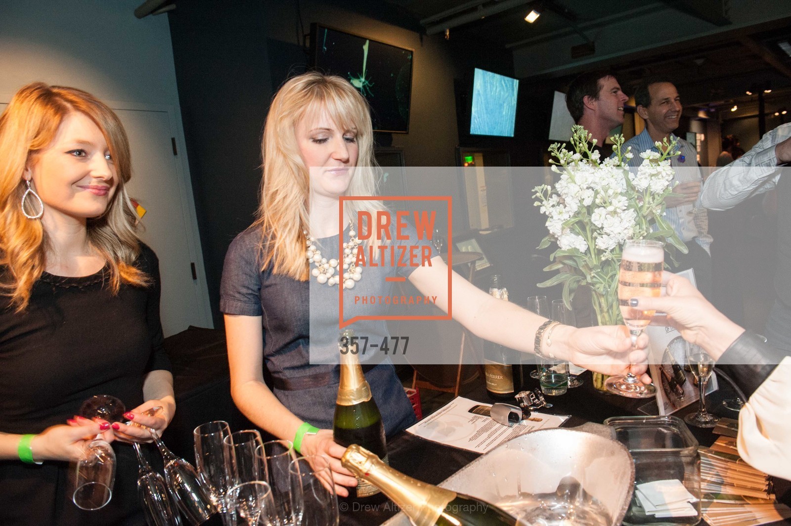 Kelsey Albrecht, Stefanie Bagala, THE EXPLORATORIUM LAB Presents 2014 Science of Cocktails, US. US, January 24th, 2014,Drew Altizer, Drew Altizer Photography, full-service agency, private events, San Francisco photographer, photographer california