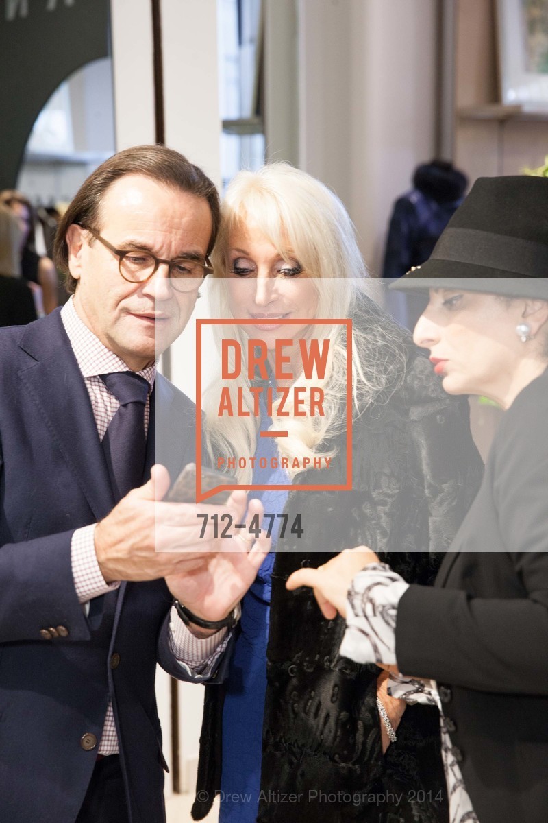 Andre Bisang, Daru Kawalkowski, Esmeralda Azan, SAKS 5TH AVENUE FUR SALON Present Andre and Lisa Bisang, US, November 6th, 2014, Photo #712-4774 Andre Bisang, Daru Kawalkowski, Esmeralda Azan, Photo #712-4774