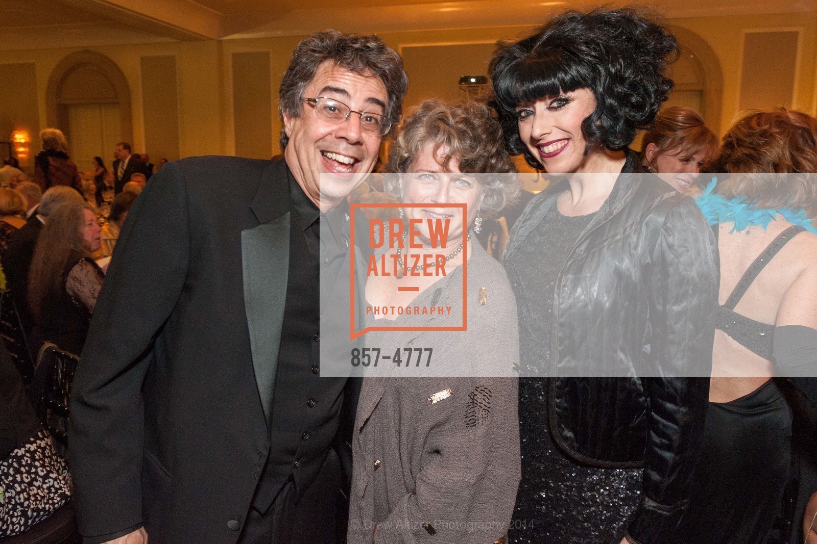 Tony Taccone, Susan Medak, Meow Meow, OVATION: A Gala To Benefit Berkeley Repertory Theatre, US, April 19th, 2014, Photo #857-4777 Tony Taccone, Susan Medak, Meow Meow, Photo #857-4777