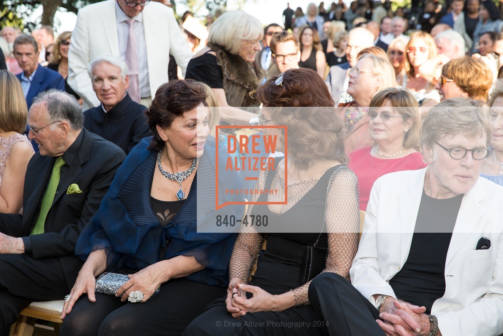 Jan Shrem, Maria Manetti Shrem, Sophia Loren, Robert Redford, FESTIVAL DEL SOLE Bella Italia! Tribute to Sophia Loren at FAR NIENTE, US, July 19th, 2014, Photo #840-4780 Jan Shrem, Maria Manetti Shrem, Sophia Loren, Robert Redford, Photo #840-4780