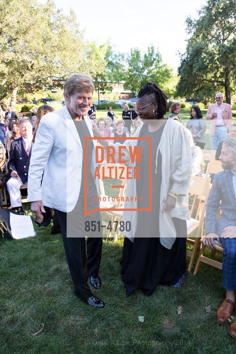Robert Redford, Whoopi Goldberg, FESTIVAL DEL SOLE Bella Italia! Tribute to Sophia Loren at FAR NIENTE, US, July 19th, 2014, Photo #851-4780 Robert Redford, Whoopi Goldberg, Photo #851-4780