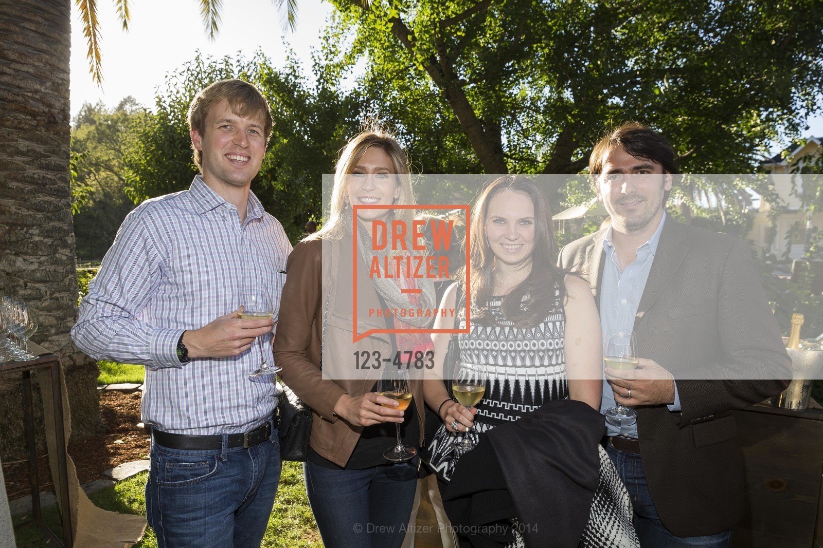 David Tillotson, Anna Tillotson, Jessica Palmaz, SINEGAL ESTATE WINERY Harvest Party, US, October 19th, 2014, Photo #123-4783 David Tillotson, Anna Tillotson, Jessica Palmaz, Photo #123-4783