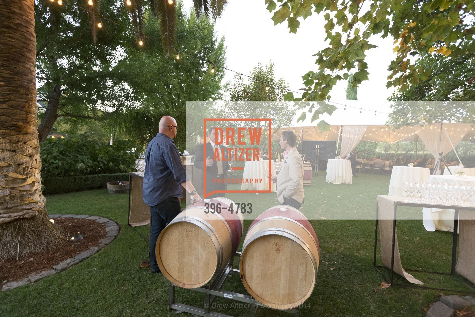 Atmosphere, SINEGAL ESTATE WINERY Harvest Party, US, October 19th, 2014, Photo #396-4783 Atmosphere, Photo #396-4783