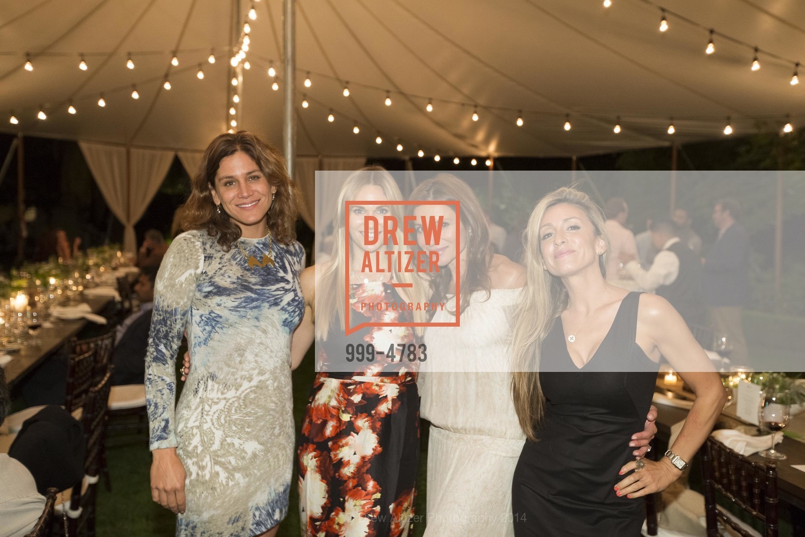 Elizabeth Welborn, Shelley Sinegal, Claudia Ross, Christine Lowndes, SINEGAL ESTATE WINERY Harvest Party, US, October 19th, 2014, Photo #999-4783 Elizabeth Welborn, Shelley Sinegal, Claudia Ross, Christine Lowndes, Photo #999-4783