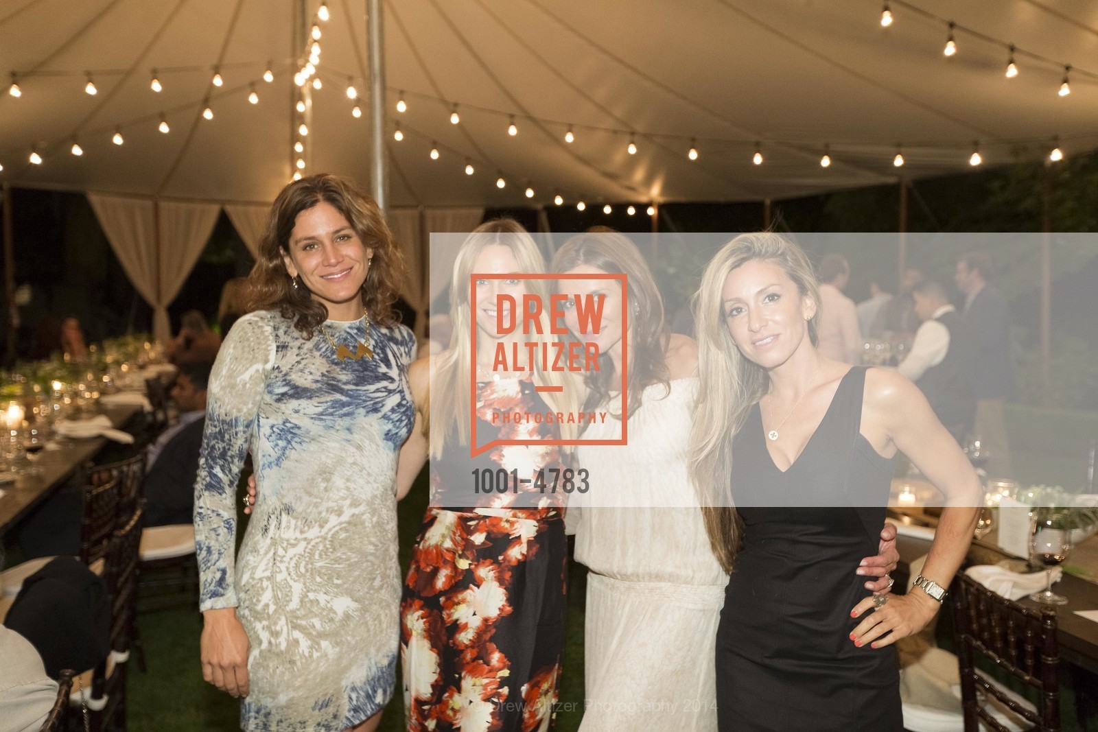 Elizabeth Welborn, Shelley Sinegal, Claudia Ross, Christine Lowndes, SINEGAL ESTATE WINERY Harvest Party, US, October 19th, 2014, Photo #1001-4783 Elizabeth Welborn, Shelley Sinegal, Claudia Ross, Christine Lowndes, Photo #1001-4783