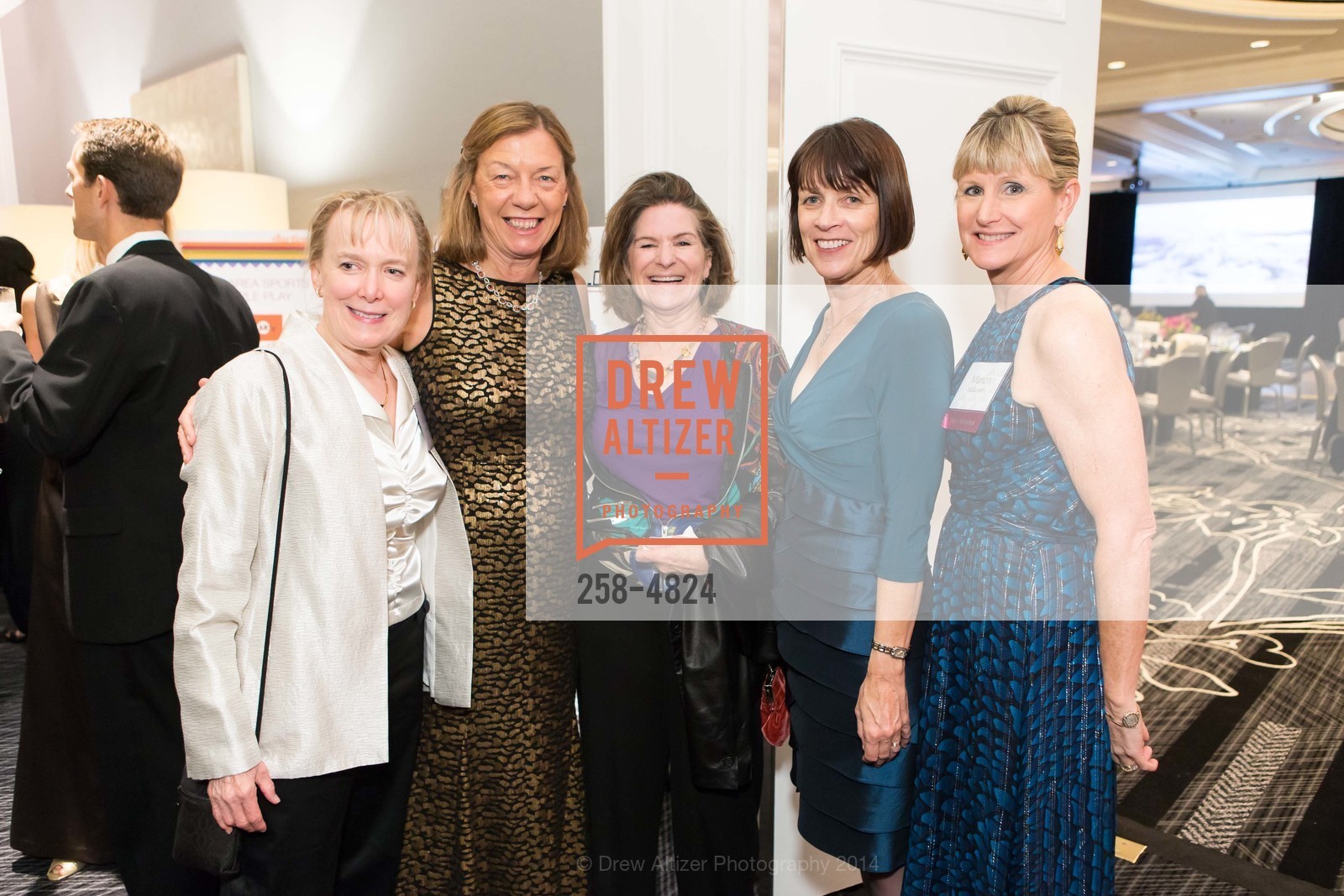 Charlotte Read, Terry Dorey, Nonie Devens, Chris Bliss, Marion McGovern, ReSURGE INTERNATIONAL 2014 Transformations Gala, US, October 19th, 2014, Photo #258-4824 Charlotte Read, Terry Dorey, Nonie Devens, Chris Bliss, Marion McGovern, Photo #258-4824