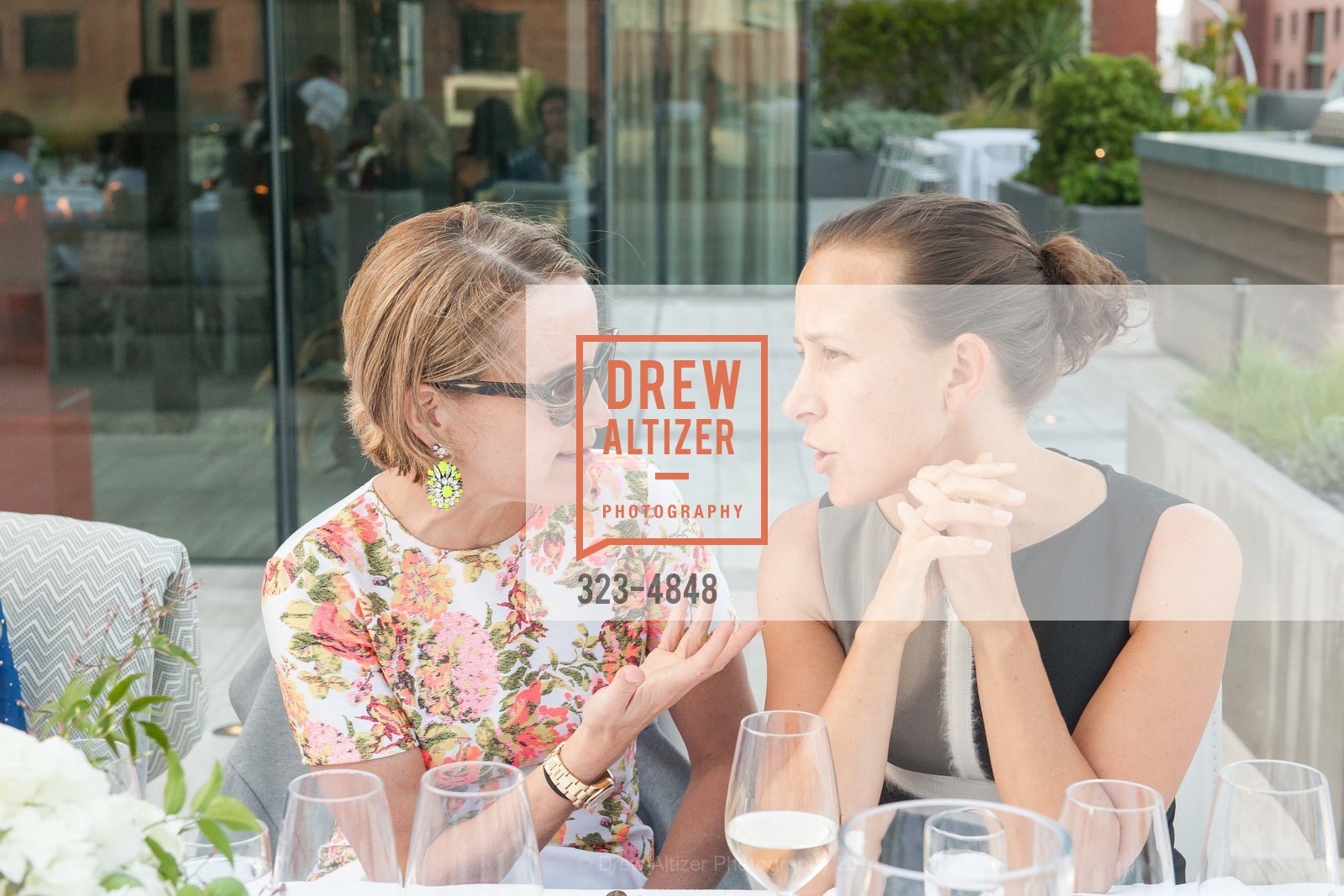 Susan Plagemann, Anne Wojcicki, VOGUE Dinner at THE BATTERY, US, July 21st, 2014, Photo #323-4848 Susan Plagemann, Anne Wojcicki, Photo #323-4848