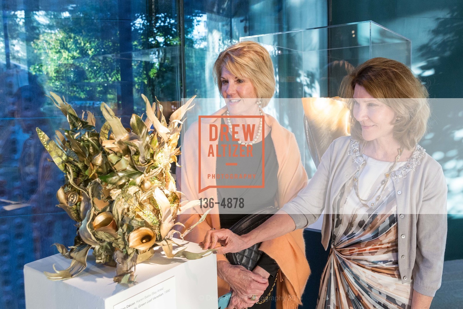 Bonnie Biorn, Sarah Kozel, BOUQUETS TO ART Opening Night Gala, US, March 17th, 2014, Photo #136-4878 Bonnie Biorn, Sarah Kozel, Photo #136-4878