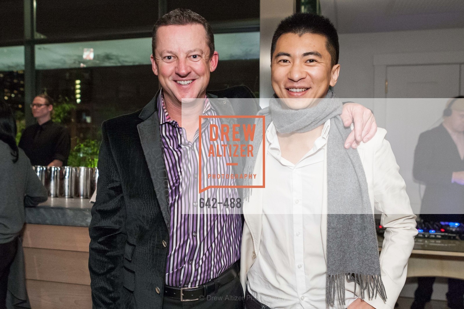Greg Wardle, Thomas Liu, Photo #642-488