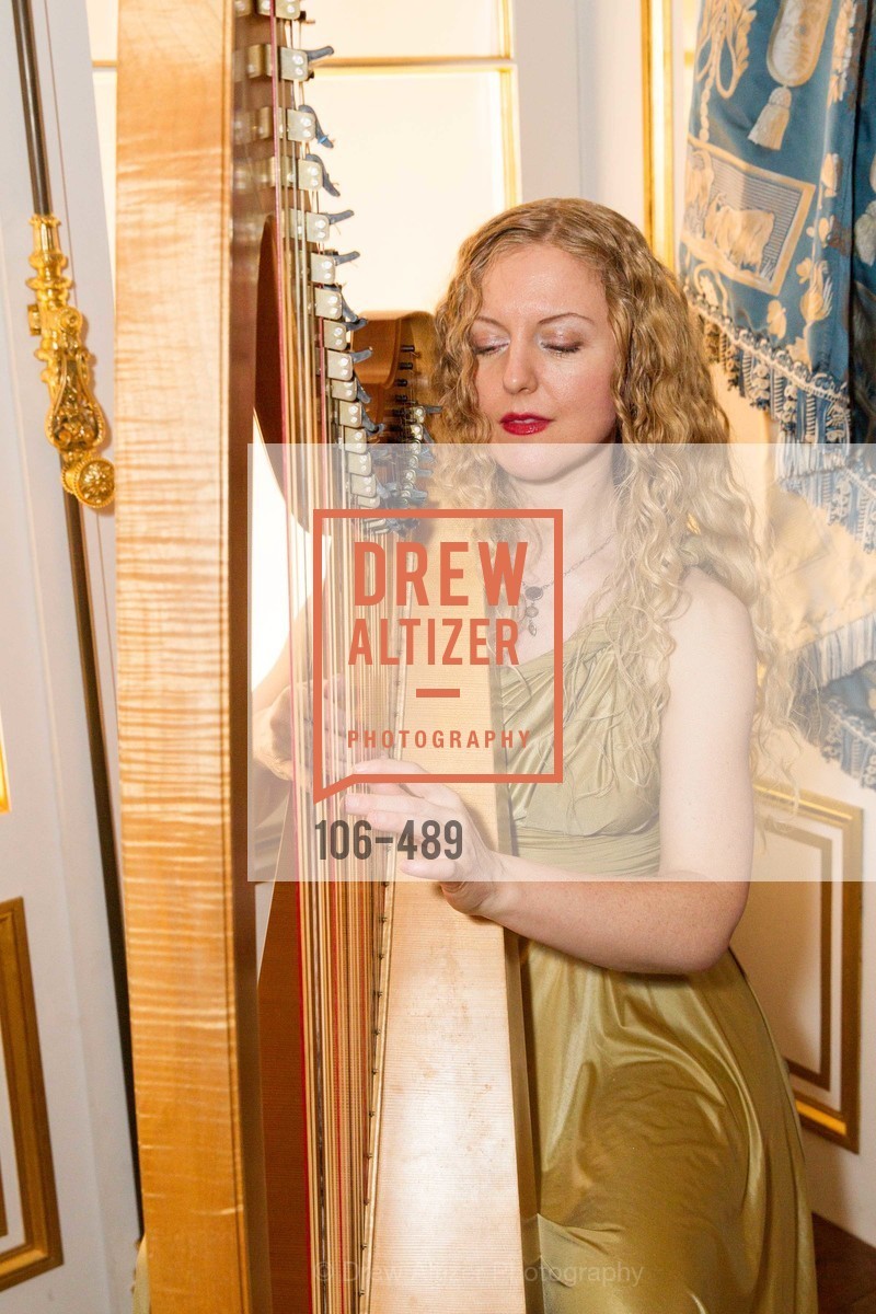 Performer, The Salon Doré from the Hôtel de La Trémoille Private Dinner, US. The Battery, April 1st, 2014,Drew Altizer, Drew Altizer Photography, full-service agency, private events, San Francisco photographer, photographer california