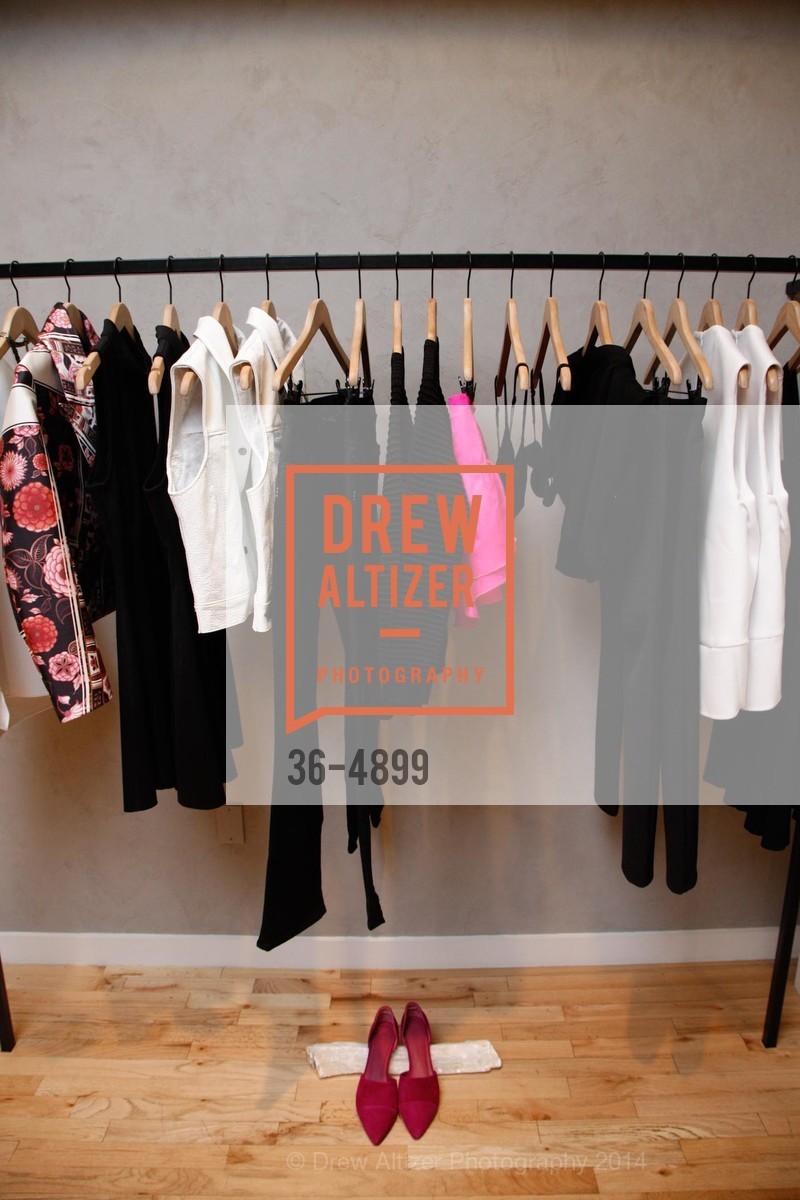 Atmosphere, RONA PFEIFFER Trunkshow, US, February 11th, 2014, Photo #36-4899 Atmosphere, Photo #36-4899