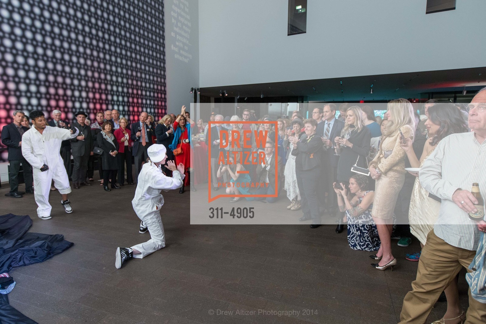 Performance, Keith Haring: The Political Line Opening Reception at the deYOUNG MUSEUM, US, November 5th, 2014, Photo #311-4905 Performance, Photo #311-4905