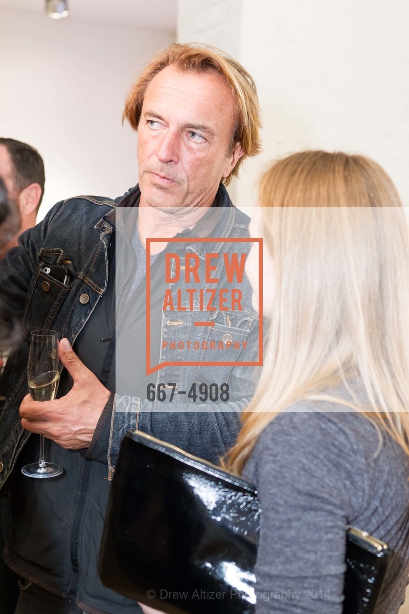 Thomas Moller, CHRISTIE'S at HEDGE GALLERY, US, October 22nd, 2014, Photo #667-4908 Thomas Moller, Photo #667-4908
