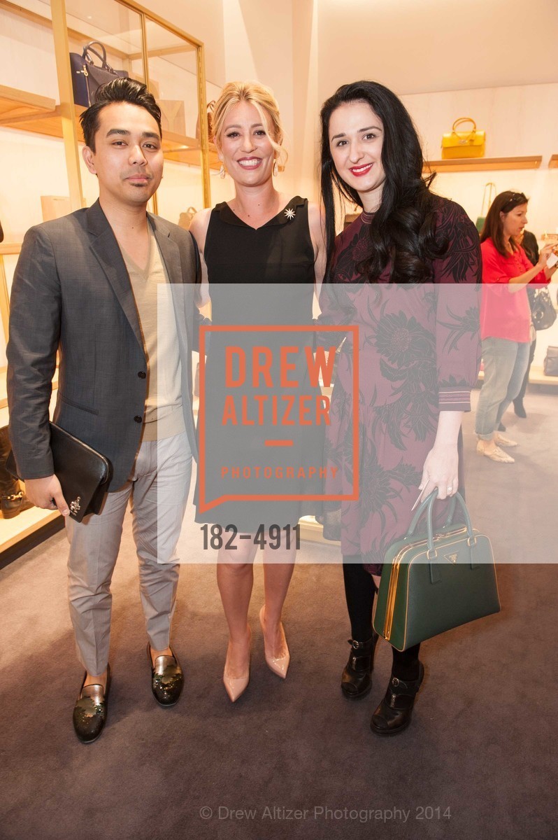 Jeremy Reyes, Kelley Roberts, Izabela Miric, MULBERRY VALLEY FAIR Opening with Kelley Roberts and the Lucile Packard Children's Hospital, US, March 18th, 2014, Photo #182-4911 Jeremy Reyes, Kelley Roberts, Izabela Miric, Photo #182-4911