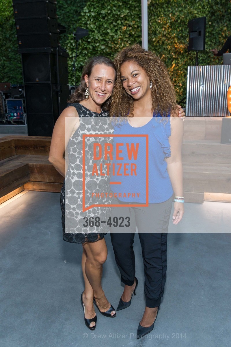 Anne Wojcicki, Monica De Armond, COLLEGE TRACK-old, US, September 13th, 2014, Photo #368-4923 Anne Wojcicki, Monica De Armond, Photo #368-4923